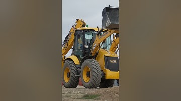 JCB 4CX Backhoe Loader Platinum Pro