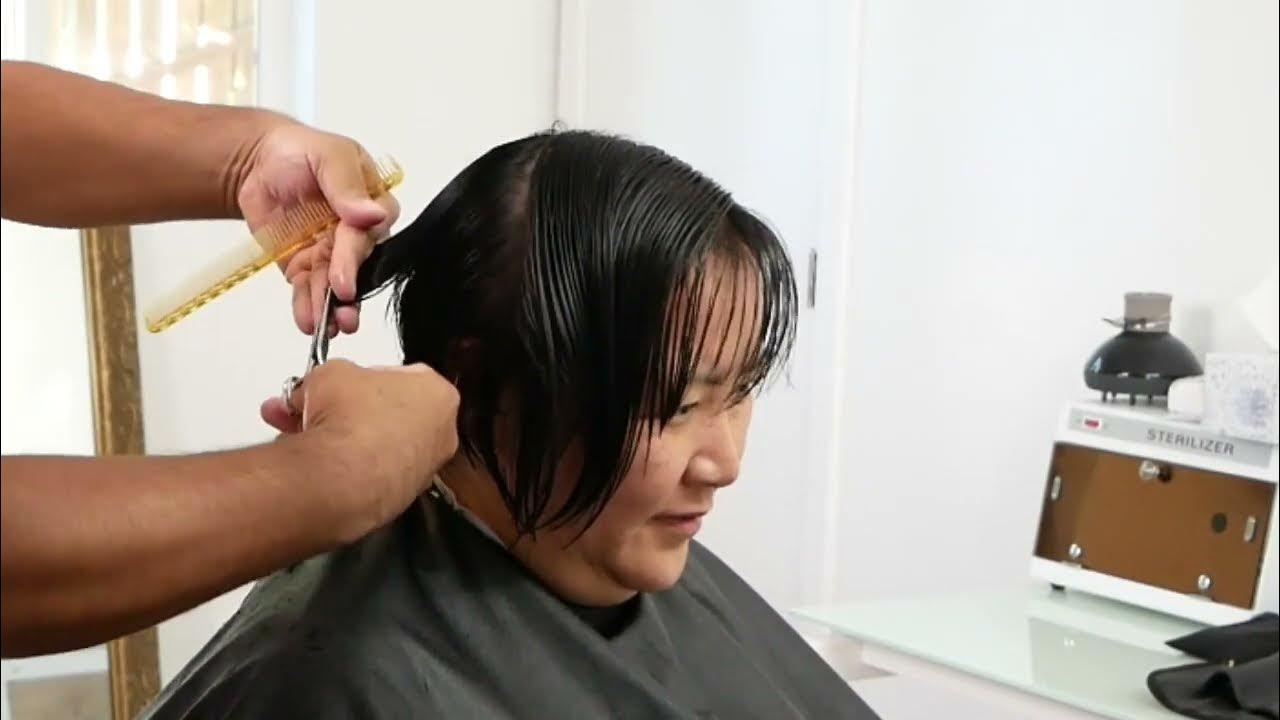 How To Cut A Graduated Bob Step By Step How To Cut Graduation How To Cut Women's Hair YouTube