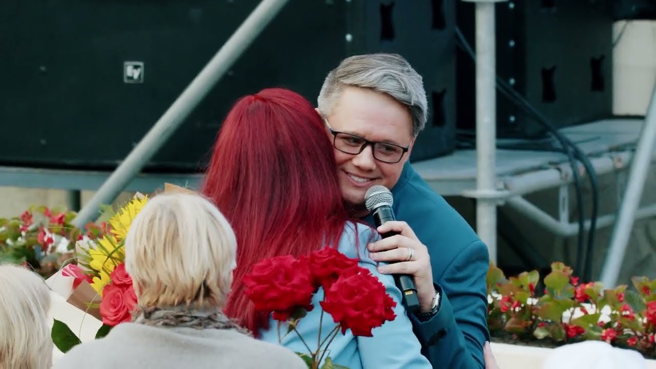 FUEGO – CAT DE FRUMOASĂ EȘTI, FEMEIE!