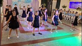 4 Cü Sinif Buraxılışından Gözəl Rəqs.xoreqrof Aynurə Mamedova