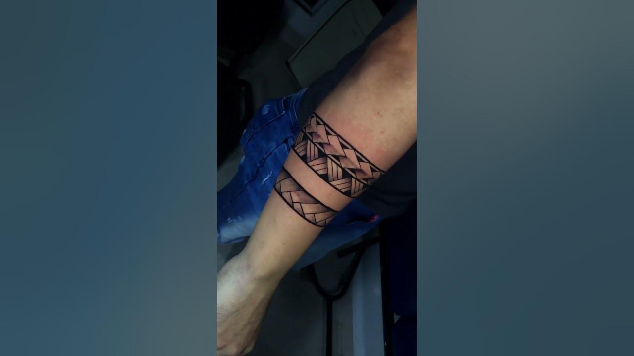 Tattoo de lobo con manilla Maori - YouTube