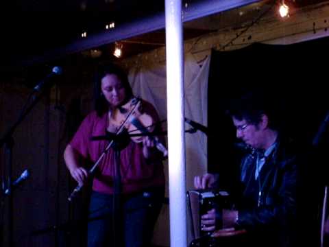 The Deighton Family - Violin & Guitar duet. Live at Celtic Connections, Glasgow January 2009