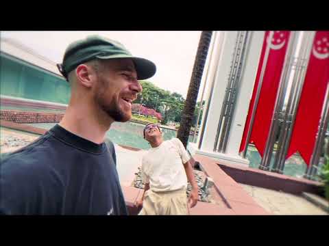 Exploring Singapore, Dancing through the city scape.