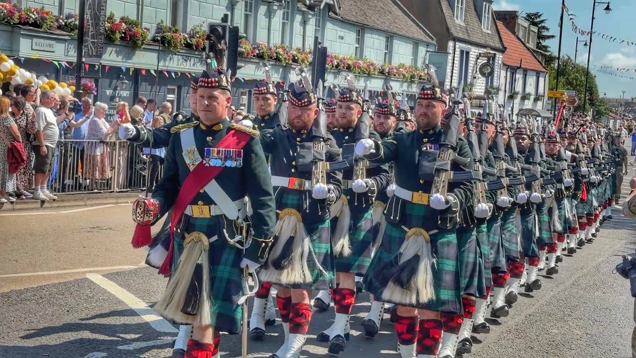 Epic! The Royal Regiment of Scotland Leading the 11am Parade at Linlithgow Marches 2025