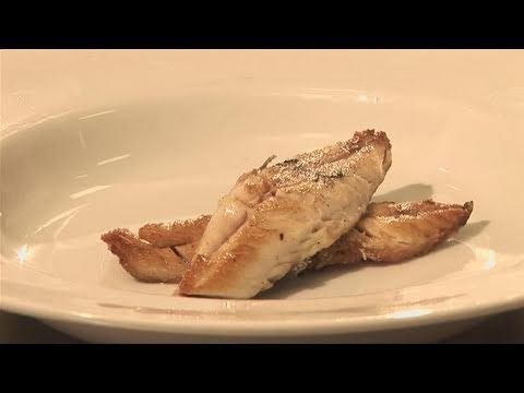 Video: How To Prepare Fresh Frozen Mackerel Dishes