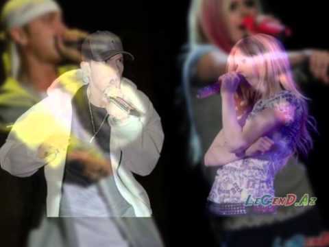 Avril Lavigne/Eminem Smile