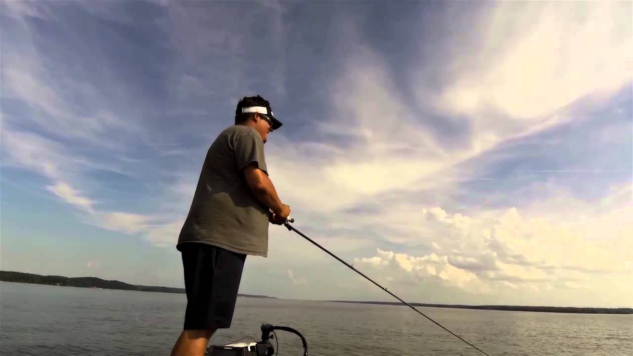 Fishing a Big Feathered Bucktail for Bass
