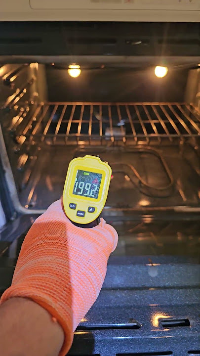 Built-in single oven Whirlpool RBS305PDQ14. Check the temperature after fixing error F2E1