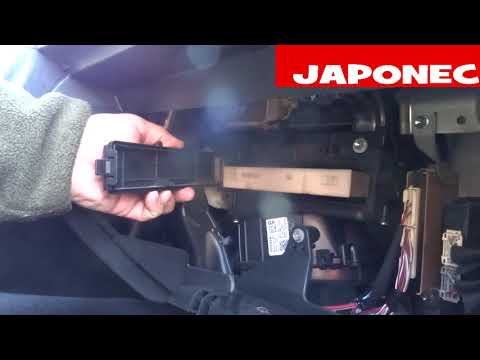 Toyota Avensis how to change pollen filter /l200boy-JAPONEC/