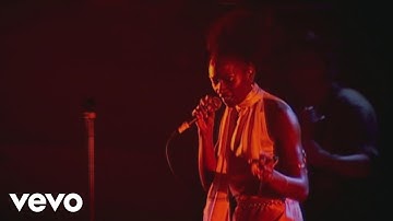Groove Armada - Easy (Live at Brixton)