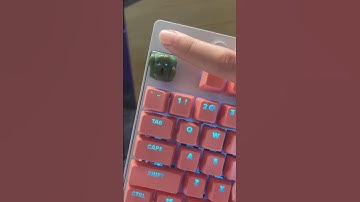 LogitechG PRO X TKL | Changing keycaps 🌵#logitechgpartner #keyboard #gaming