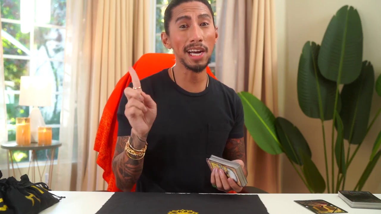 PISCES - I READ YOUR FUTURE AND THIS IS WHAT I SEE! DEC 23-31 TAROT READING