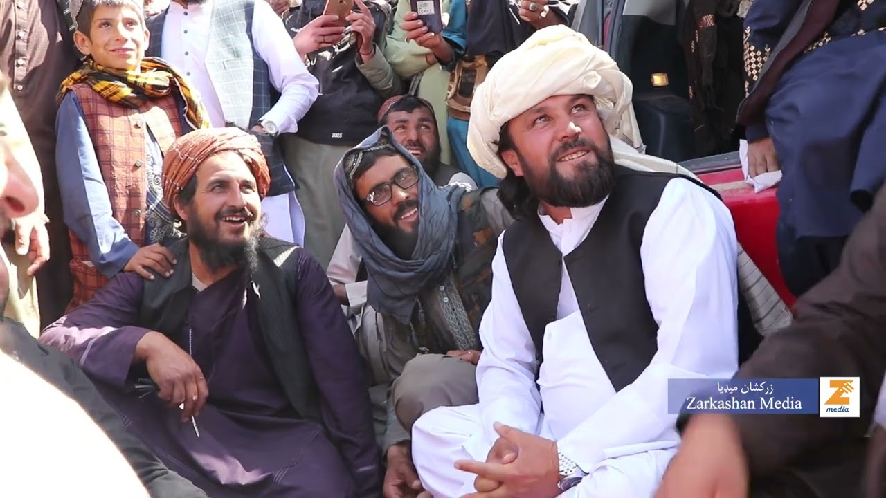 د سردې په بند‌ کې خیروکاکا له مینه والو سره خبرې اترې کوي.