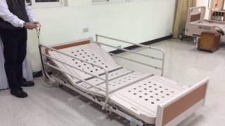 CGM社製介護用電動ベッド(サイドレール折畳みタイプ)1