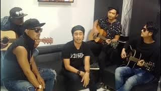 Hijau Daun ''Kutetap Sayang'' Akustikan