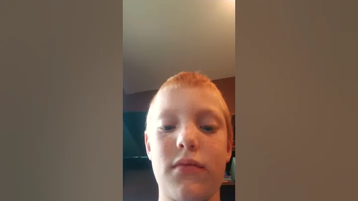The screaming kid streaming kid