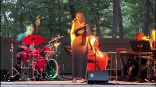 Hilary James - Storm Warning (feat. Bob James, Kevin DiSimone)