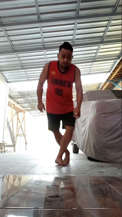 Los Pakualamos crip walk