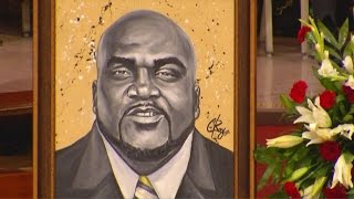 Funeral service held for Terence Crutcher in north Tulsa Saturday