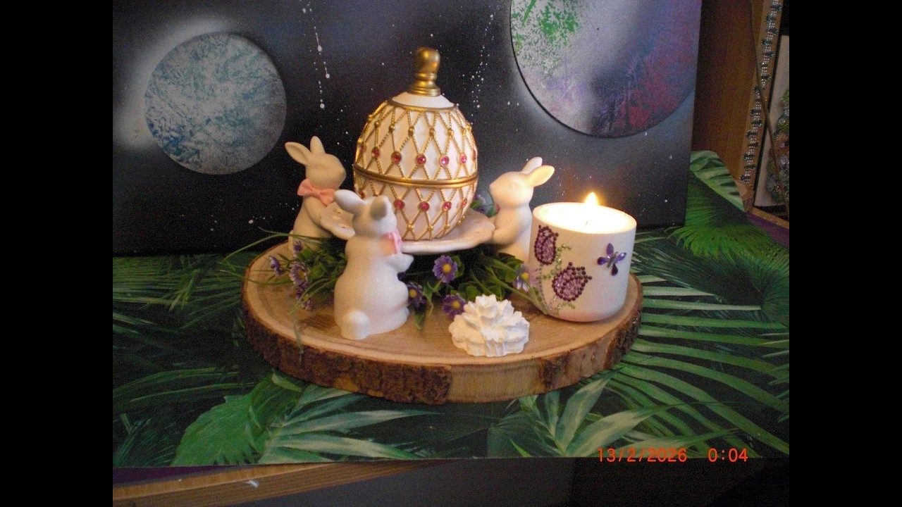 Пасхальное украшение - 3 кролика с тарелкой.