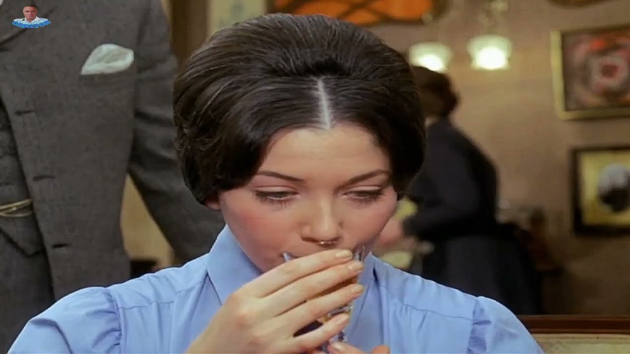 Linda Thorson as Tara King