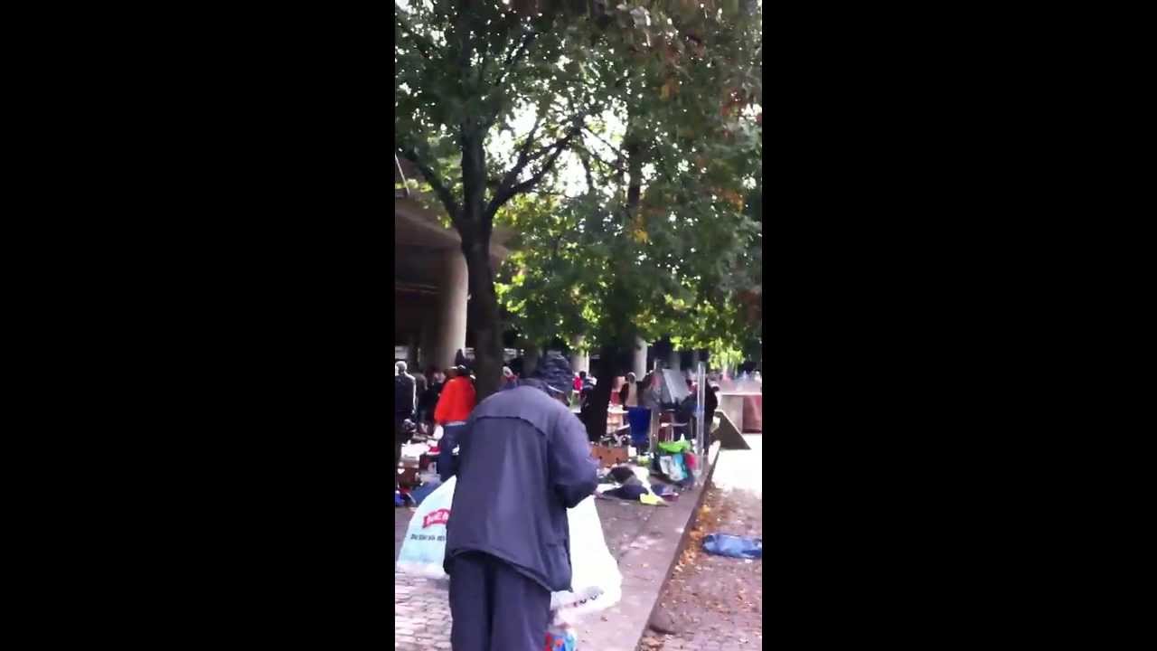 Market under the bridge