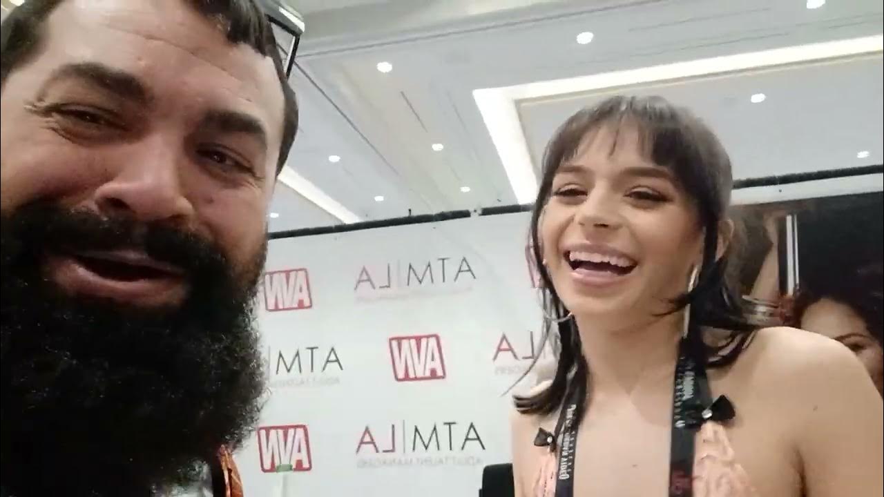 Sexy Avn Interview Aria Valencia At Avn S 2023 Ariavbbyy And Saintsaddiction On