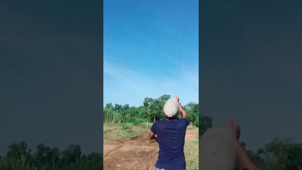 බබා වගේ උඩ එන සුපිරි මොනරා සරුංගලේ | This Giant Peacock Kite Soared Into the Sky Like Magic! 🪁🦚