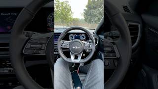 Purane jamane ki car #kia #new #seltos #tech #robot #selfdriving #wow #india #fun