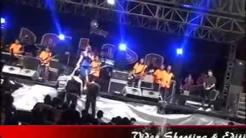 Selangkung rong Langkung  Devi  New Pallapa 2014 Tasik Agung Rembang