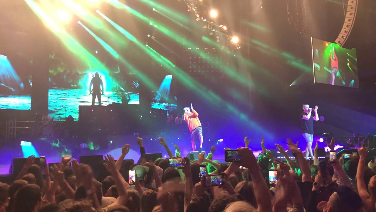 Hilltop Hoods Intro & Chase That Feeling Perth RAC Arena 792019 YouTube Hilltop Hoods Intro & Chase That Feeling Perth RAC Arena 792019 YouTube