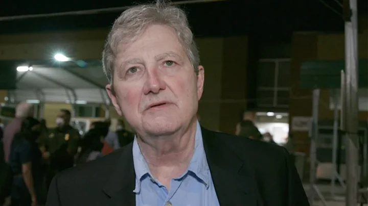 03 26 21 Kennedy speaks before midnight patrol, appreciates border patrol agents