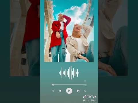 انا وحدي بشم الورد على خدها انا وحدي ايدي ما تترك يدها