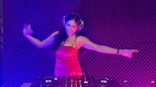 DJ RINDU SEMALAM KUTAHAN KUTAHAN SEMALAM X FULL SENYUM SAYANG REMIX VIRAL TIKTOK TERBARU 2022