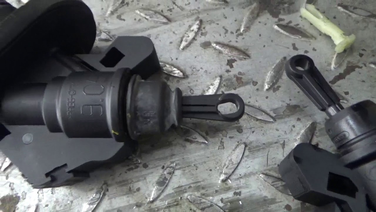 FORD FIESTA COM O PEDAL DE EMBREAGEM COM FOLGA