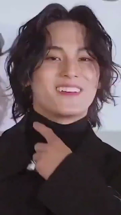 Kim MinGyu with long hair #kpop #seventeen #mingyu #bts #challenge #dance #bl #shorts #korea #tiktok