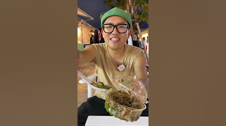Questo è uno degli streetfood più strani che abbia mai mangiato in vita mia 😱