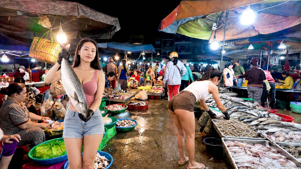 Amazing Cambodian Wet Market Tour 🐟 | Fresh Seafood & Vegetables Everywhere!