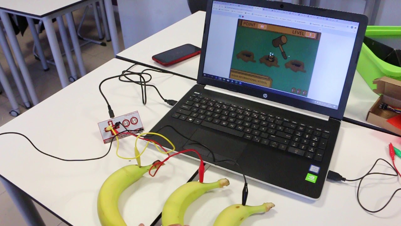 Mole game with Scratch codes using Makey Makey & bananas - YouTube