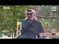 شاب جامعي يعمل في توصيل الحجاج والمعتمرين فركب معه مغربي وزوجته وهذا اللي صار عبدالله المخيلد شاب جامعي يعمل في توصيل الحجاج والمعتمرين فركب معه مغربي وزوجته وهذا اللي صار عبدالله المخيلد