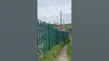 ‘185115’ Class 185 Desiro ‘TransPennine Express’ - Manchester Piccadilly (18/4/25) #train #shorts