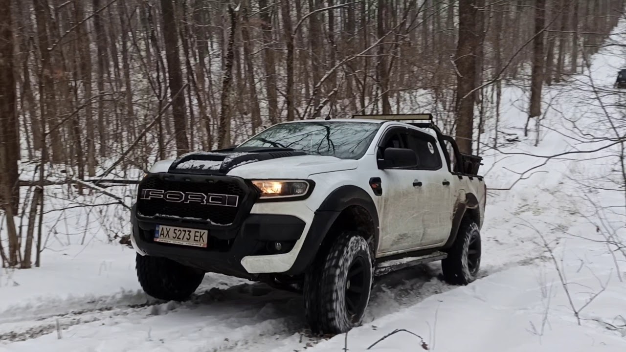 Зимний оффроад-4*4 в Лесу , Трактористы Рогань . Форд рейнджер Нивы Газ 69 и Грейт вол