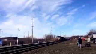 CEFX leads cp train with 10 rail fanners