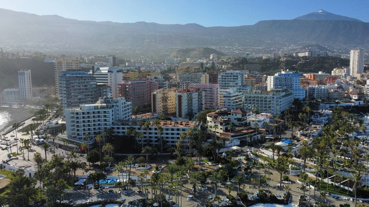 Tenerife - Puerto de la Cruz - Junuary 2022 /Shooting from a drone