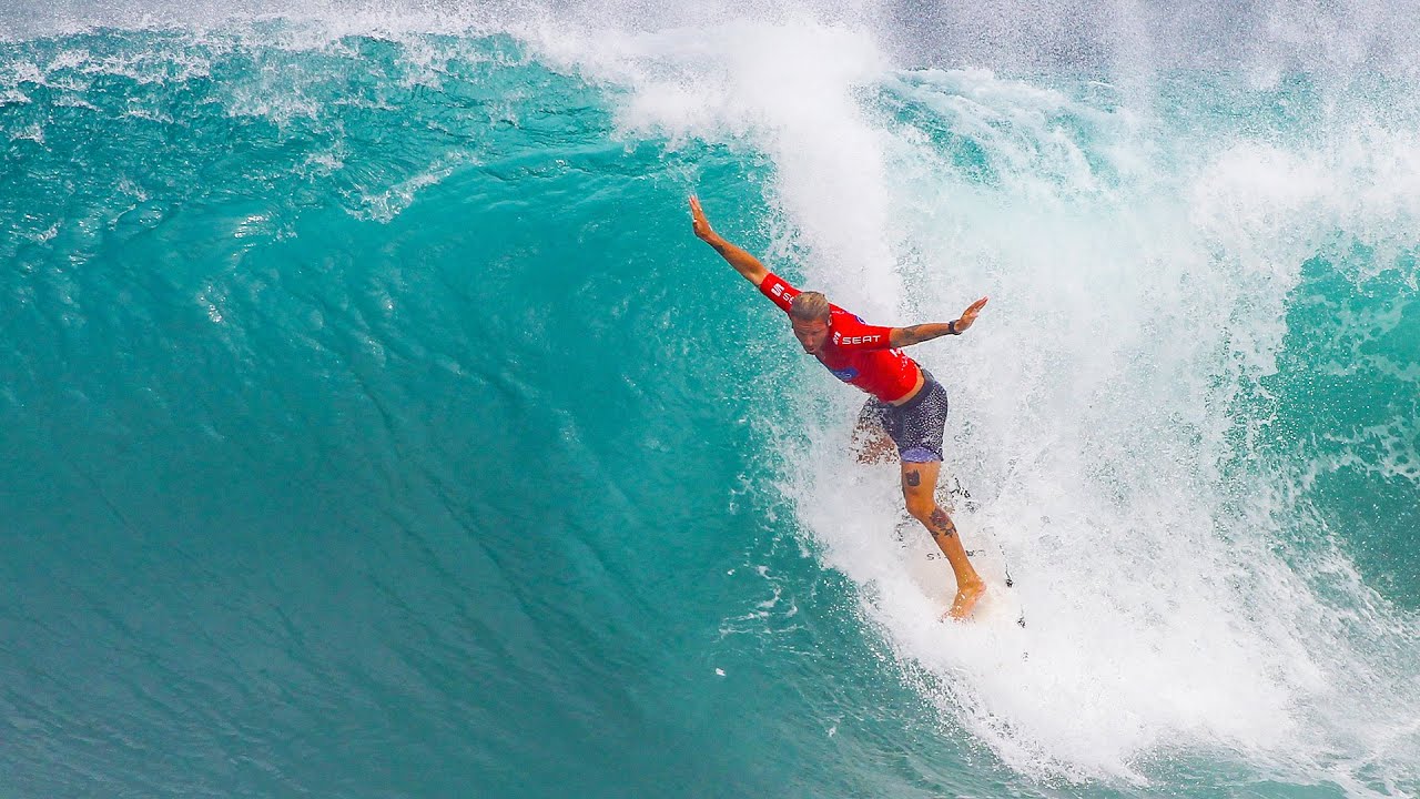 surfers security Mitch Crews Posts 8.50 to Advance into the Final in Azores