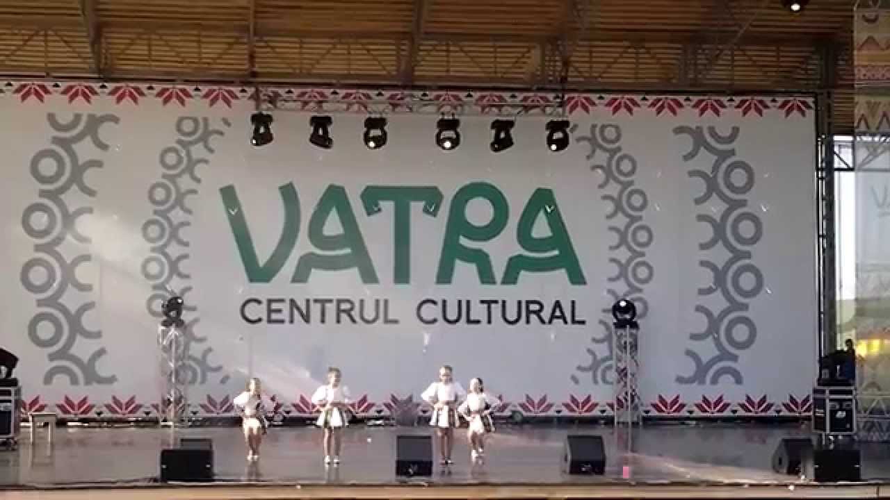 BLACK & WHITE ,,Paparuda,, complexul etno cultural vatra 2015 - YouTube