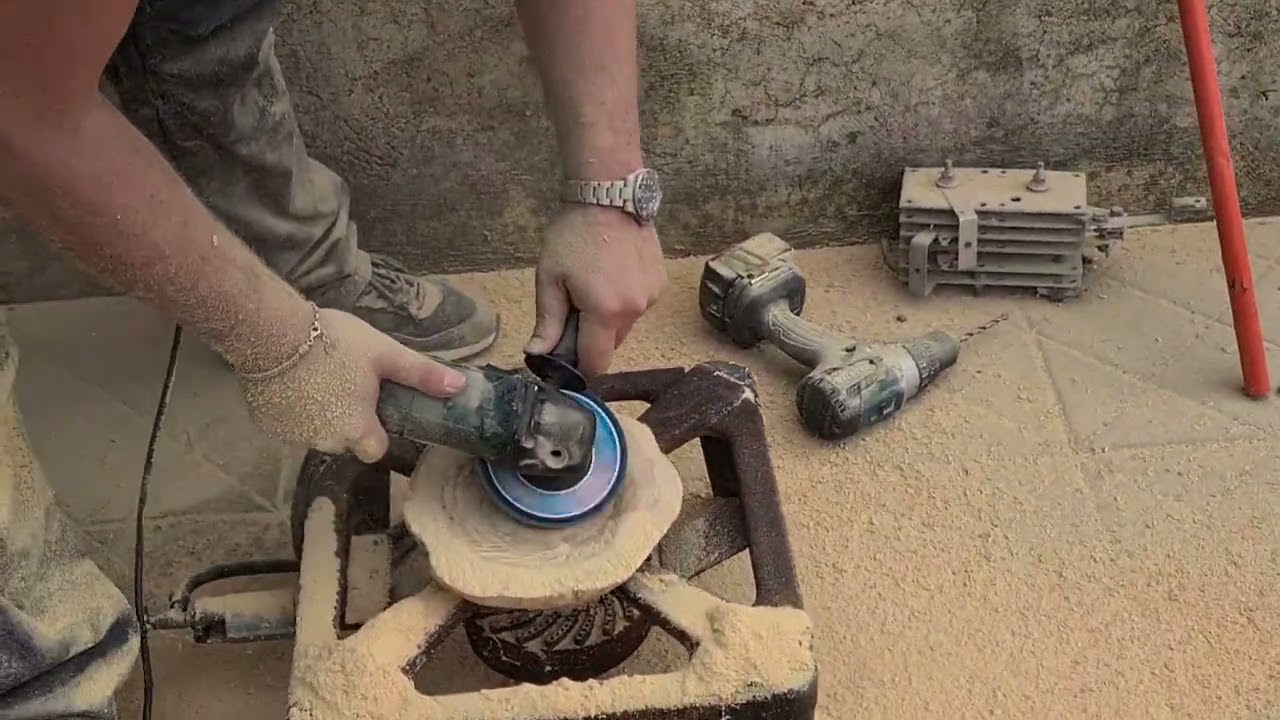 Ho fatto uno SVUOTATASCHE in legno d'ulivo - Home Made