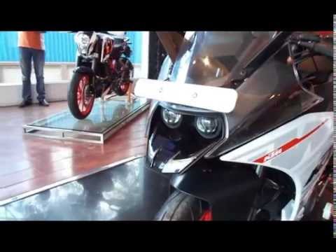 #Bikes@Dinos: KTM RC 390 Walkaround (exhaust note, what’s new, price, mileage, etc.)