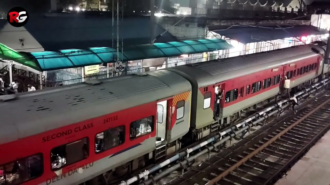 Midnight Train Announcement at Saharanpur Railway Station | Golden Temple Mail | Loud & Clear | SRE