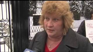 State workers hold food drive